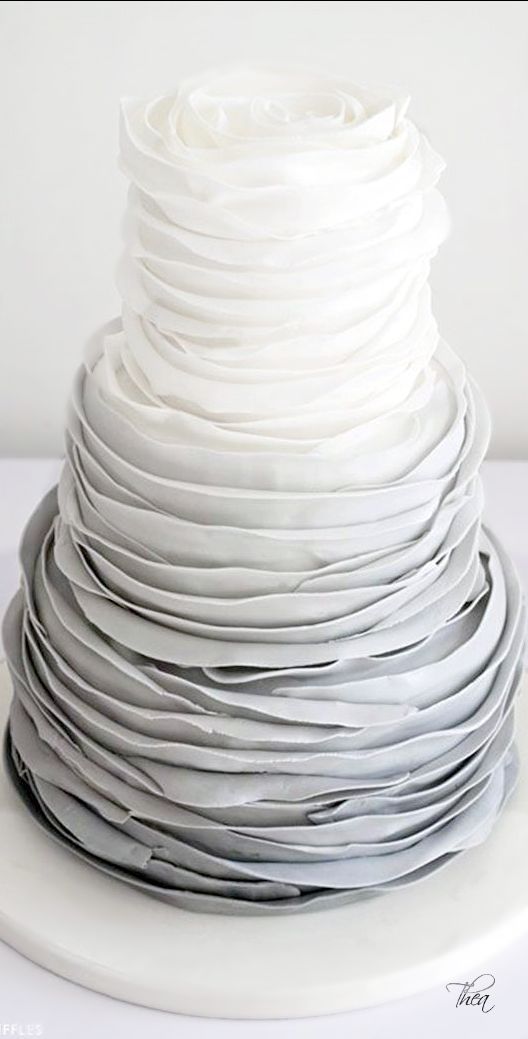 Just Like a Wedding Dress ♩ Do You Know What a Romantic 'Frill Cake' Is?にて紹介している画像