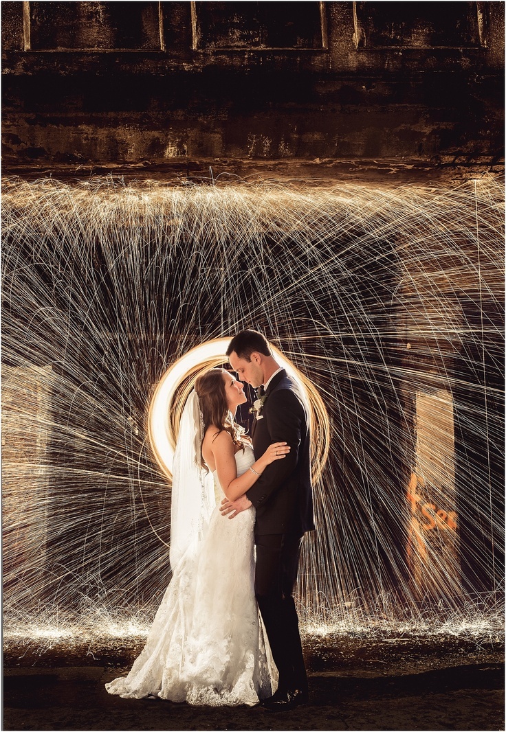 "Magical Winter Photo Spots: A Collection of the Best Illuminations for Pre-Wedding Shoots"にて紹介している画像