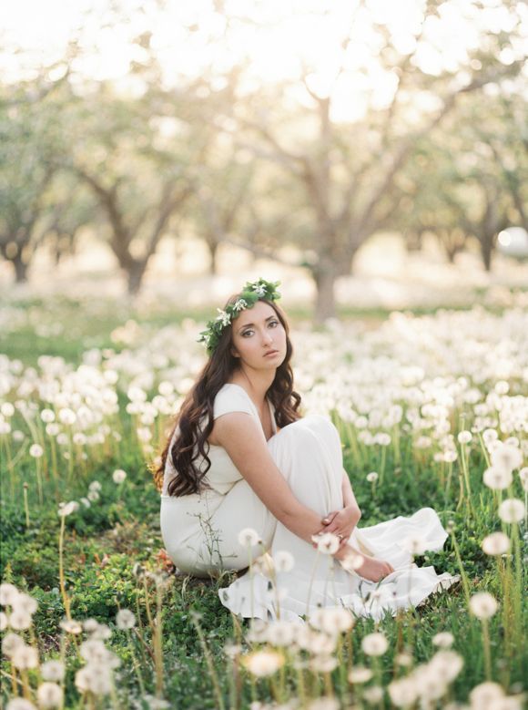 "Charming Wedding Photo Locations: A Seasonal Guide to the Cutest Flower Fields Across the Country"にて紹介している画像