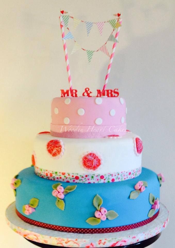 Adorable Wedding Cake Inspired by Cath Kidston♡にて紹介している画像