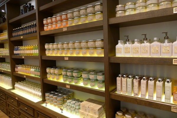 "5 Stylish Gift Shops to Thank Your Wedding Guests with Presents Under ¥5,000"にて紹介している画像