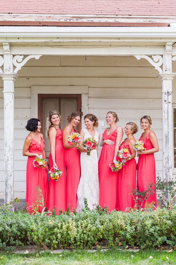 Exploring the Diverse Wedding Traditions Around the World by Country and Region♡にて紹介している画像