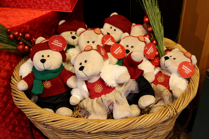 見つめられたら恋に落ちちゃう♡人気爆発スタバの『ベアリスタ』は見つけた瞬間即買いせよ＊にて紹介している画像