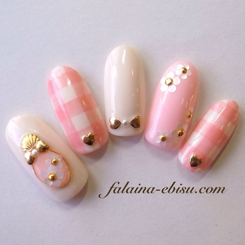 What Are Your Favorite Patterns? 5 Chic and Cute Patterns Perfect for Weddings♡にて紹介している画像