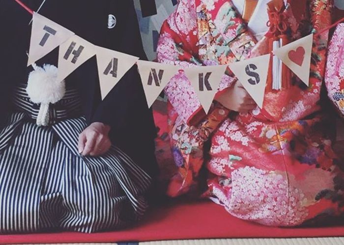 結婚した年に送る年賀状用の前撮りフォト人気ポーズまとめ Marry マリー