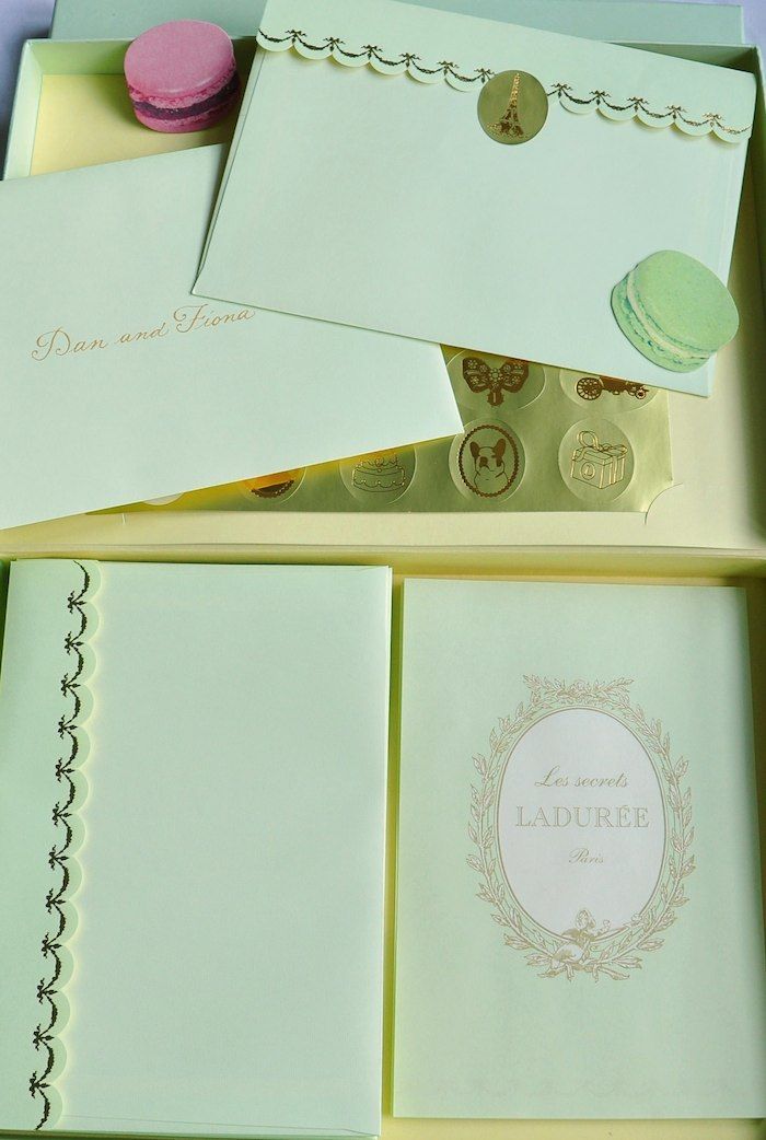 Adorably Cute ♡ A Collection of Ladurée Message Cards to Inspire Youにて紹介している画像