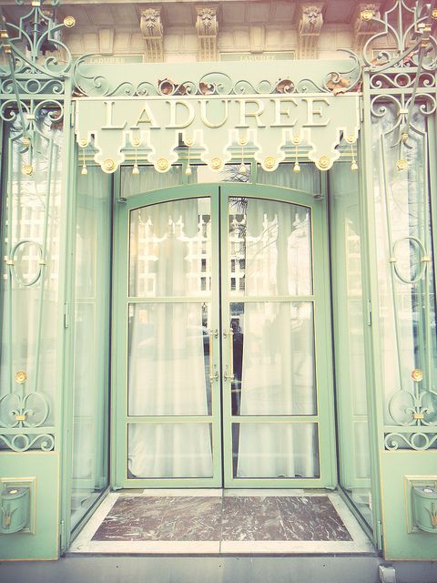 Adorably Cute ♡ A Collection of Ladurée Message Cards to Inspire Youにて紹介している画像