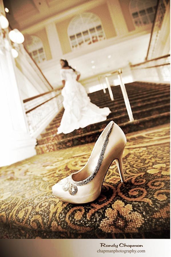 "How to Capture Stunning Wedding Item Shots Featuring Small Details to Cherish Forever ♩"にて紹介している画像