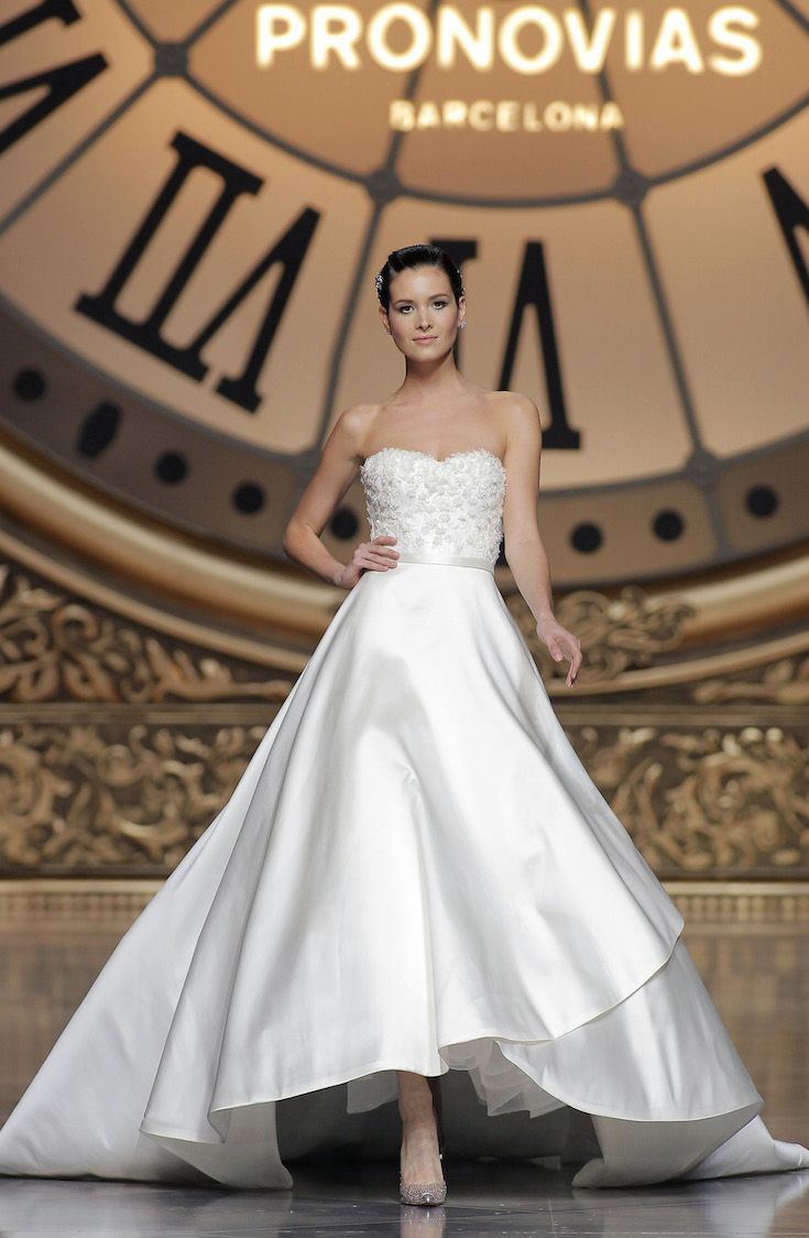 A Dress Made of Mikado Silk: The Ultimate Comfort and Elegance You Want to Experience Just Once! ♡にて紹介している画像