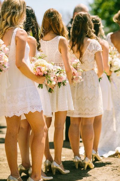 Beautiful and Girlish Bridesmaid Dresses: A Collection of Pure and Cute Styles ♡にて紹介している画像