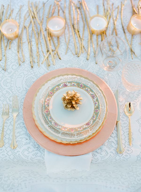 Hospitality: Embracing Seasonal Sensibility ♩ A Special Feature on Adorable Table Coordinations Perfect for Winter ♡にて紹介している画像