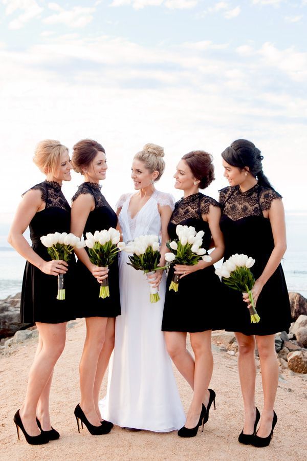 Beautiful and Girlish Bridesmaid Dresses: A Collection of Pure and Cute Styles ♡にて紹介している画像