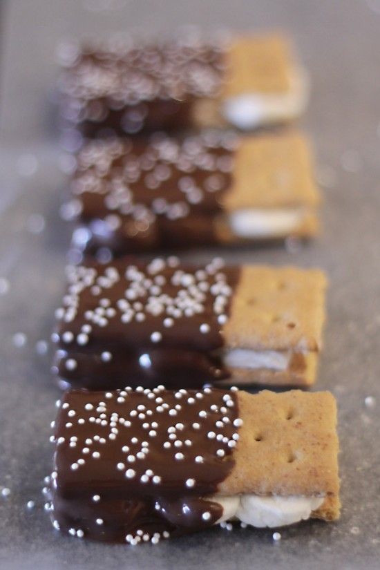 Delicious Treats to Showcase at Your Dessert Buffet: Introducing the Cozy Winter Delight 'S'mores'! ♡にて紹介している画像