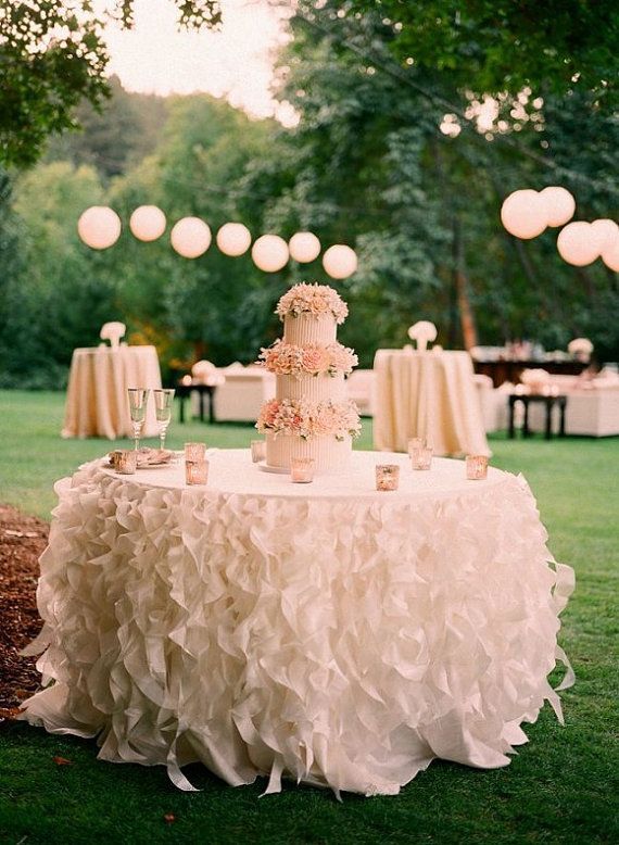 海外の高砂って、日本と全然違う！【二人用ランドテーブル】で作る海外風高砂デザインまとめ＊にて紹介している画像