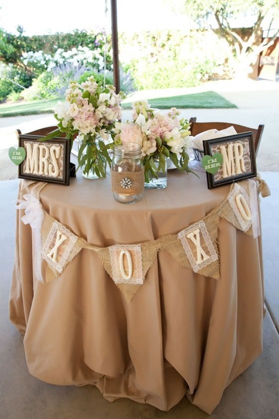 海外の高砂って、日本と全然違う！【二人用ランドテーブル】で作る海外風高砂デザインまとめ＊にて紹介している画像