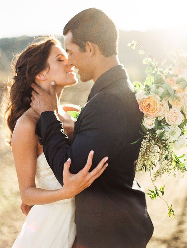 名入れサービスが大人気♩感謝をこめてあげたいエスティローダーの幸せモノグラムリップ♡にて紹介している画像