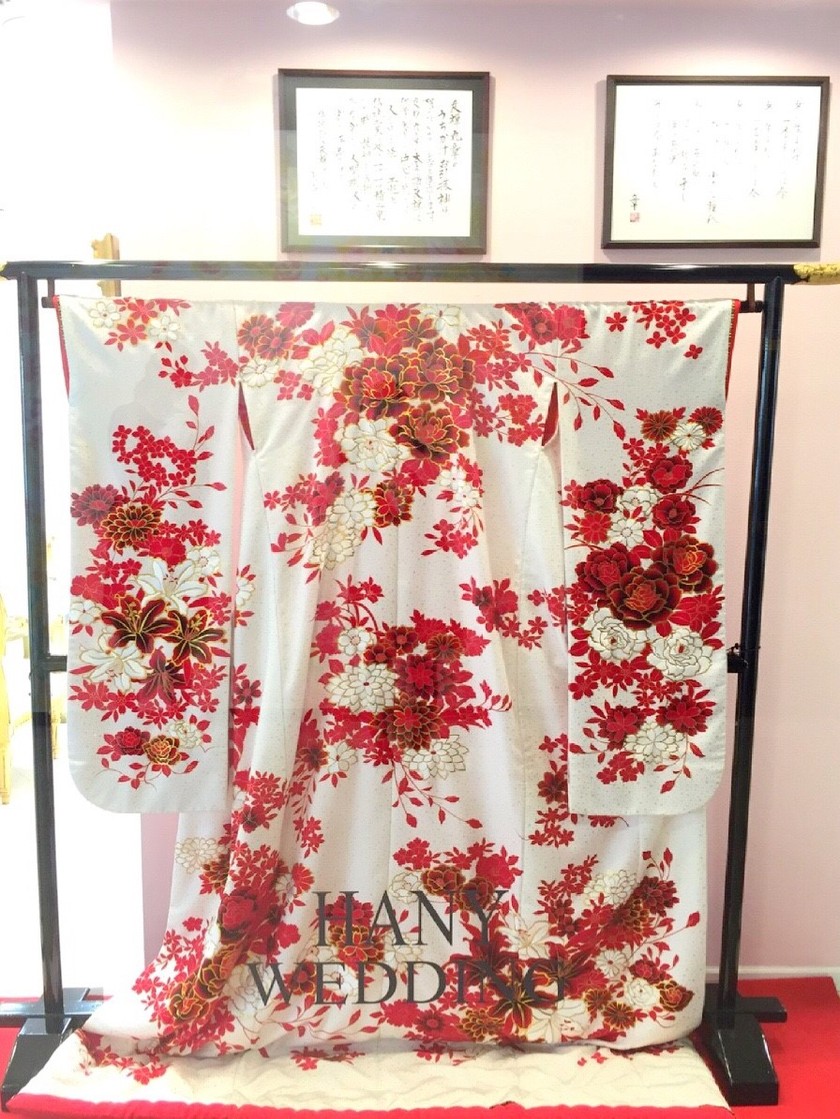 『THE HANY』の原点！札幌の『HANY WEDDING』には、ここだけ限定のドレスと魅力があるんです♡にて紹介している画像