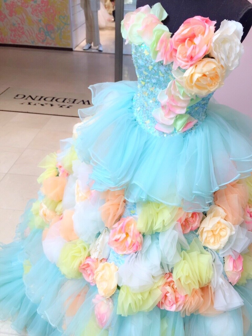 『THE HANY』の原点！札幌の『HANY WEDDING』には、ここだけ限定のドレスと魅力があるんです♡にて紹介している画像