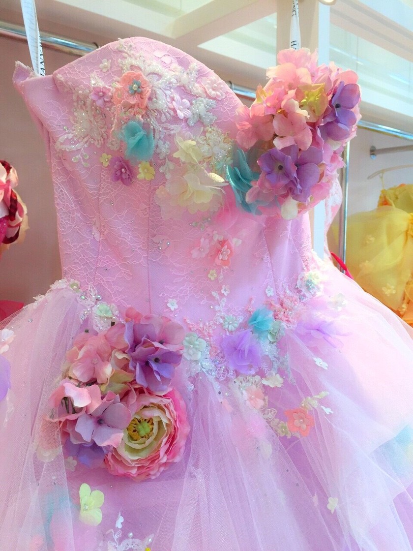 『THE HANY』の原点！札幌の『HANY WEDDING』には、ここだけ限定のドレスと魅力があるんです♡にて紹介している画像