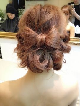 一度は試してみたい♡カジュアルコーデも可愛くきまる！愛されリボンヘアをあつめました♡にて紹介している画像