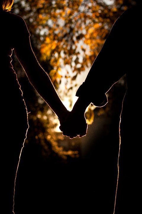 仲良し夫婦がはっきり浮かび上がる♡おしゃれな演出『シルエットフォト』のアイディアまとめ＊にて紹介している画像