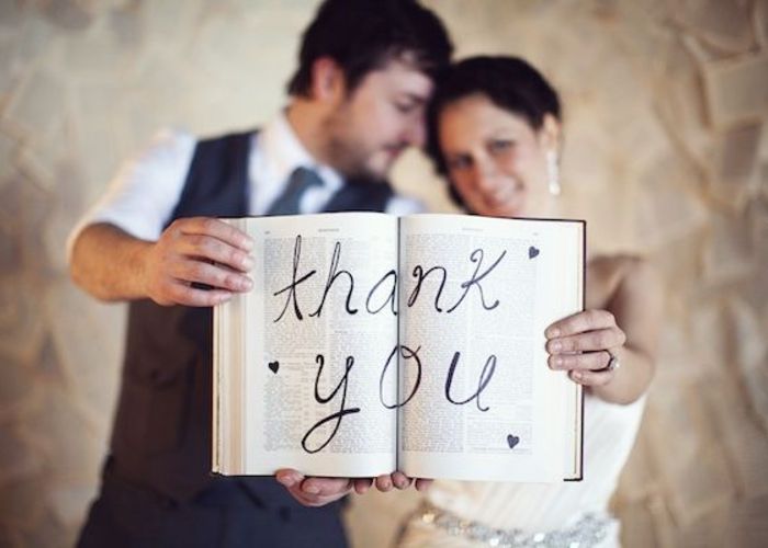 感動的な結婚式に♡エンドロールや花嫁の手紙に流したい『感謝を伝えるThank you』ソング10選