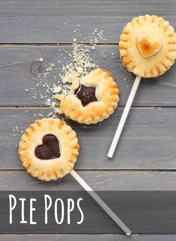 Crispy and Creamy Delight: How to Make the Popular 'Pie Pops' from Abroad ♡にて紹介している画像