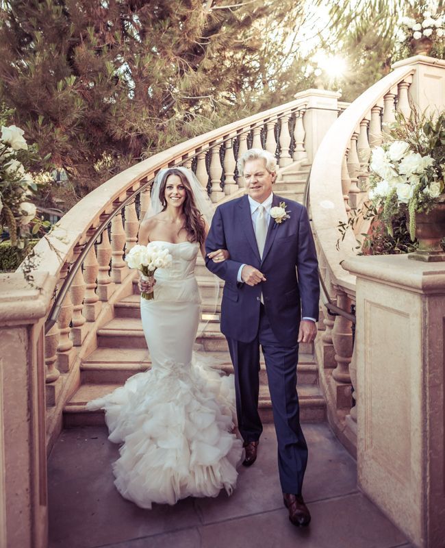 Global Sensation! Vera Wang's Wedding Dresses are Dreamily Romantic ♡にて紹介している画像