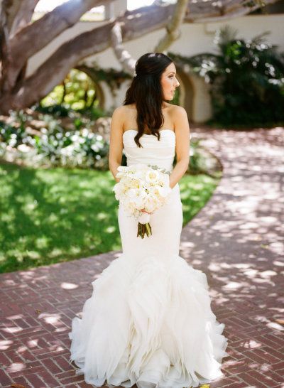 Global Sensation! Vera Wang's Wedding Dresses are Dreamily Romantic ♡にて紹介している画像
