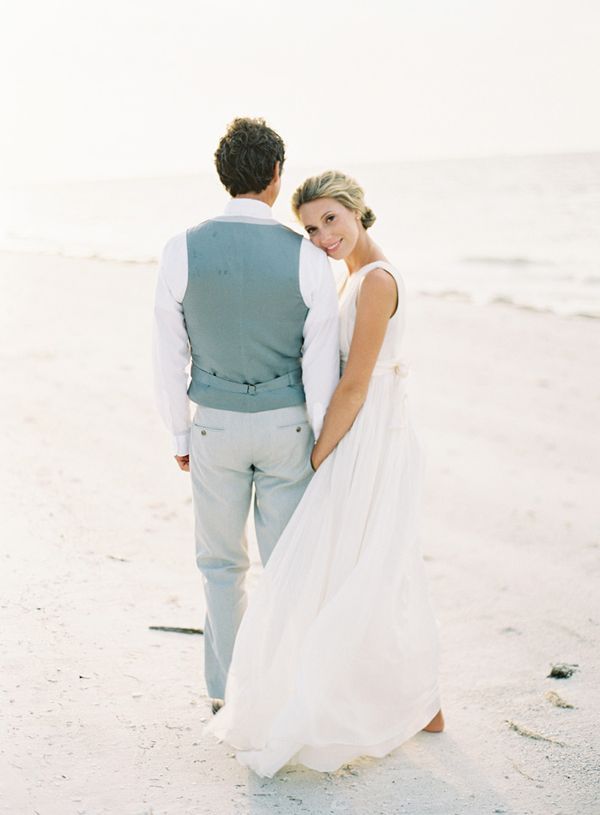 "5 Perfect Props for Wedding Photos That Will Make You Say 'You Have Great Taste' ♡"にて紹介している画像