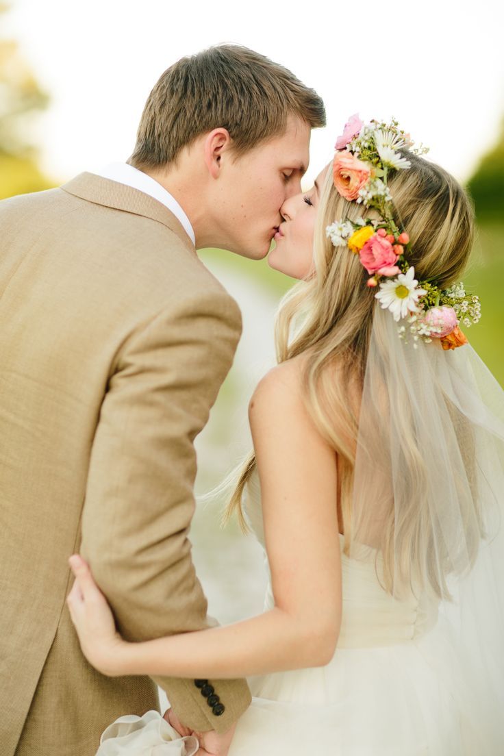 "5 Perfect Props for Wedding Photos That Will Make You Say 'You Have Great Taste' ♡"にて紹介している画像