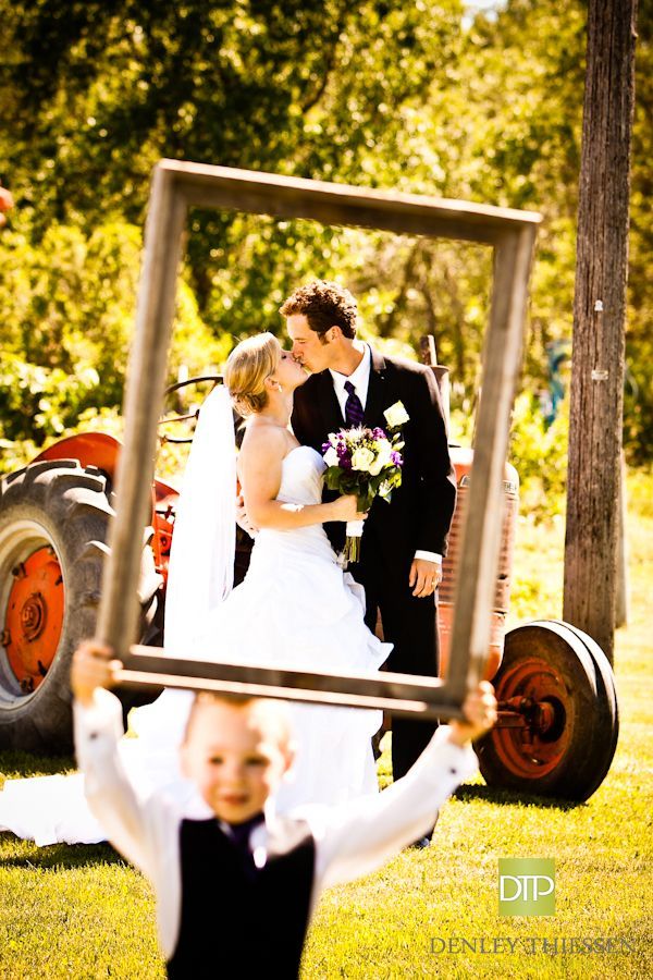 "5 Perfect Props for Wedding Photos That Will Make You Say 'You Have Great Taste' ♡"にて紹介している画像