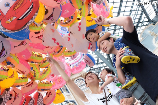 "Hurry Up! Capture Magical Moments with Professional Photographers at TDL - 'Disney Photo Tour' Available Until December 25th!"にて紹介している画像