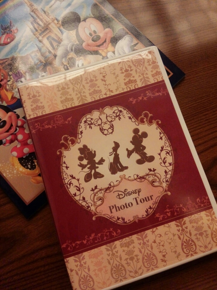 "Hurry Up! Capture Magical Moments with Professional Photographers at TDL - 'Disney Photo Tour' Available Until December 25th!"にて紹介している画像