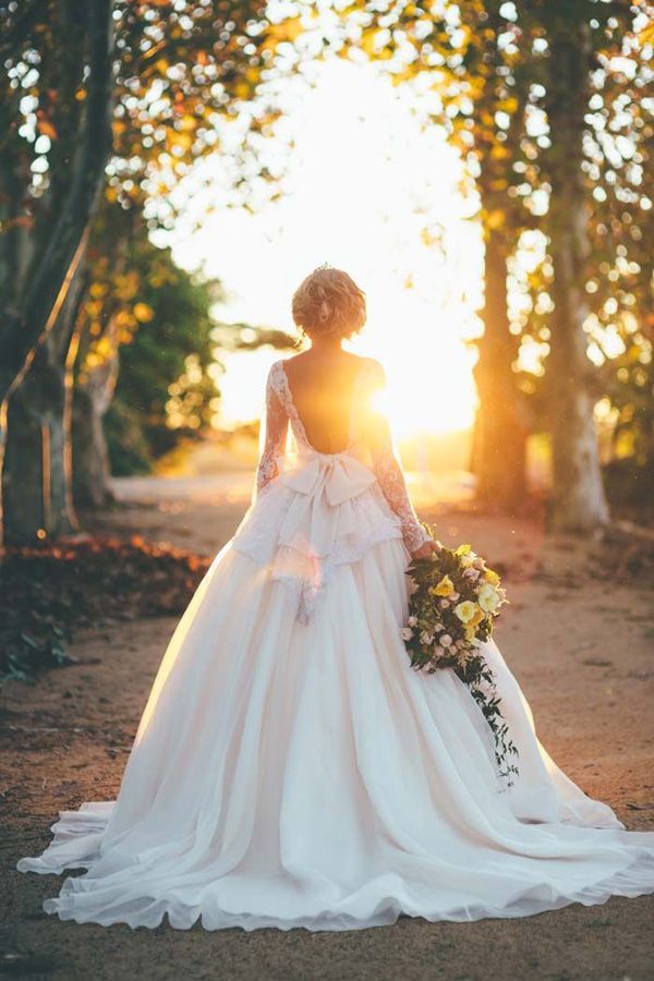 "Must-Try on! 5 Popular Wedding Dress Brands for Your Special Request ♡"にて紹介している画像