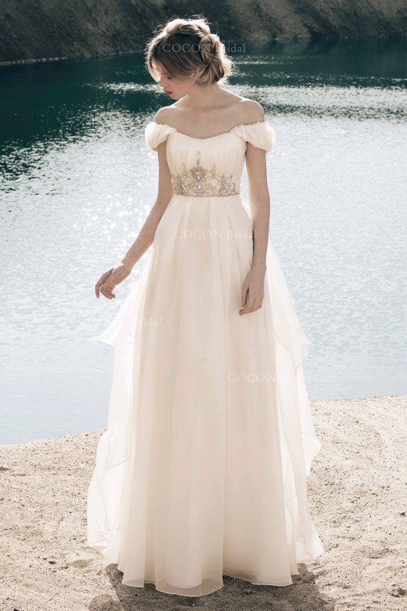 Tips for Matching Your Bouquet to Your Dress: A Collection of the Best Coordinations! ♡にて紹介している画像