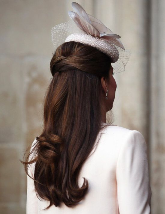 Choose Your Perfect Head Dress for the After Party ♡ Stylish Design Catalog of "Talk Hats" ✳︎にて紹介している画像