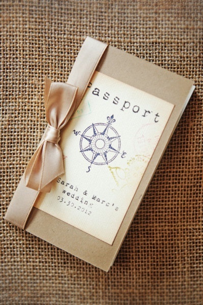 結婚式にご招待♡海外で人気の〔パスポートデザインの招待状〕が可愛すぎて真似したい＊にて紹介している画像