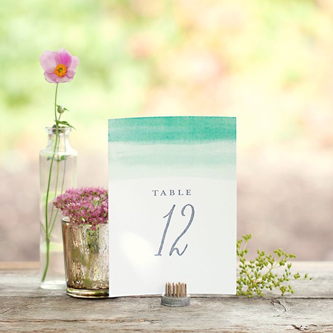 Falling in Love with Gradients: A Collection of Wedding Ideas Inspired by Ombré ♡にて紹介している画像