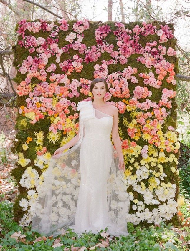 Falling in Love with Gradients: A Collection of Wedding Ideas Inspired by Ombré ♡にて紹介している画像