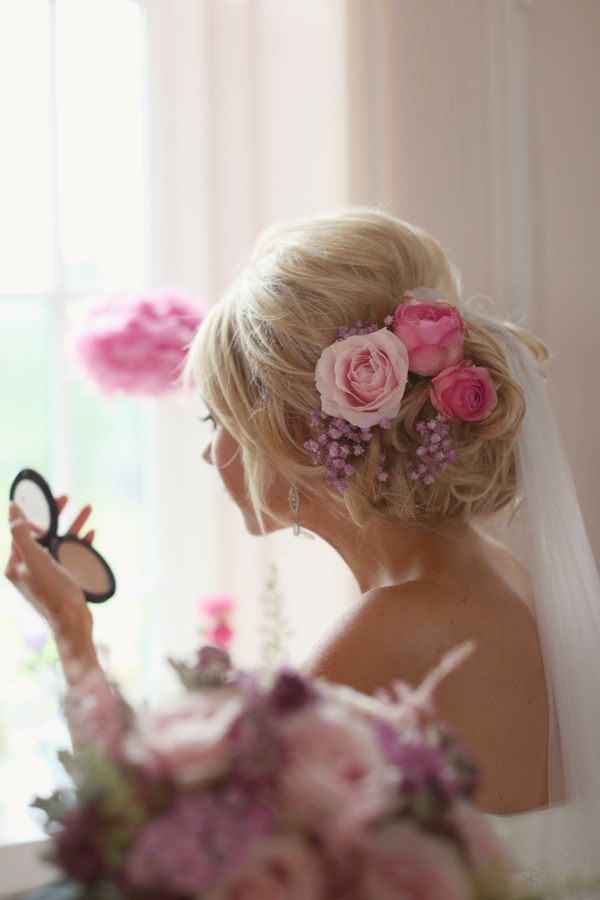 Creating Roses with Hair! A Gorgeous and Cute Hairstyle Arrangement ♡にて紹介している画像
