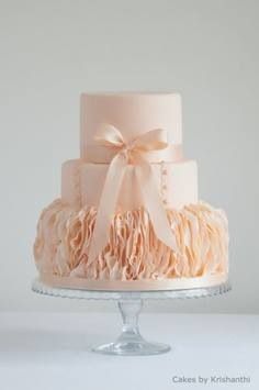 The Ultimate Surprise! A Gorgeous Dress-Inspired Cake♡にて紹介している画像