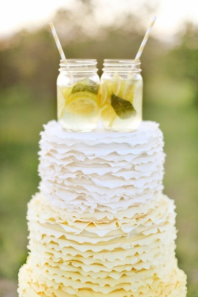 Cute Wedding Ideas Using Mason Jars Available at 100 Yen Shops ♡にて紹介している画像