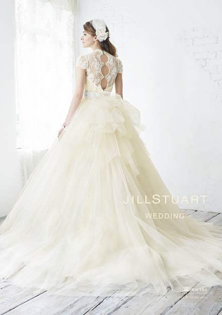Vintage & Romantic ♡ A Collection of Beloved Girly Dresses from 'Jill Stuart Wedding'＊にて紹介している画像