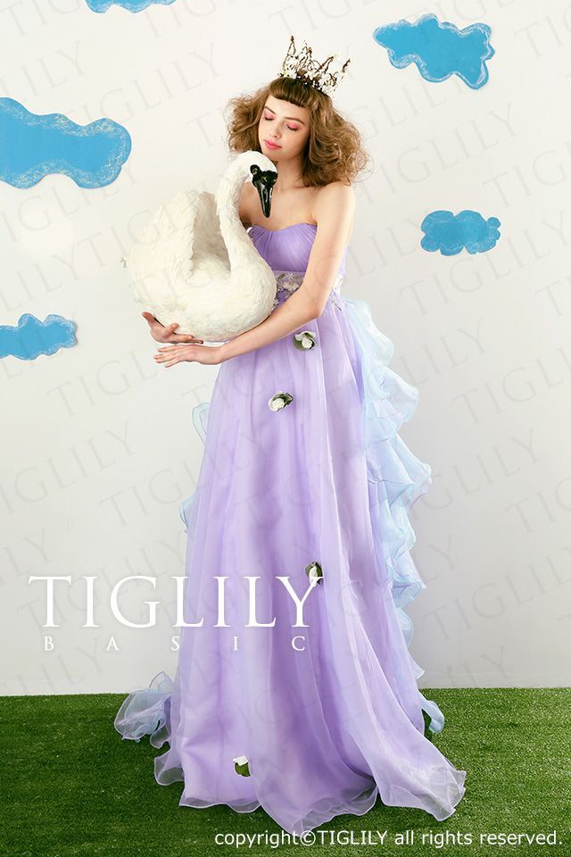 The Enchanting Princess: The Ultimate Cutest Colored Dresses "Tiguririi" Created by a Japanese Designer Couple ♡にて紹介している画像