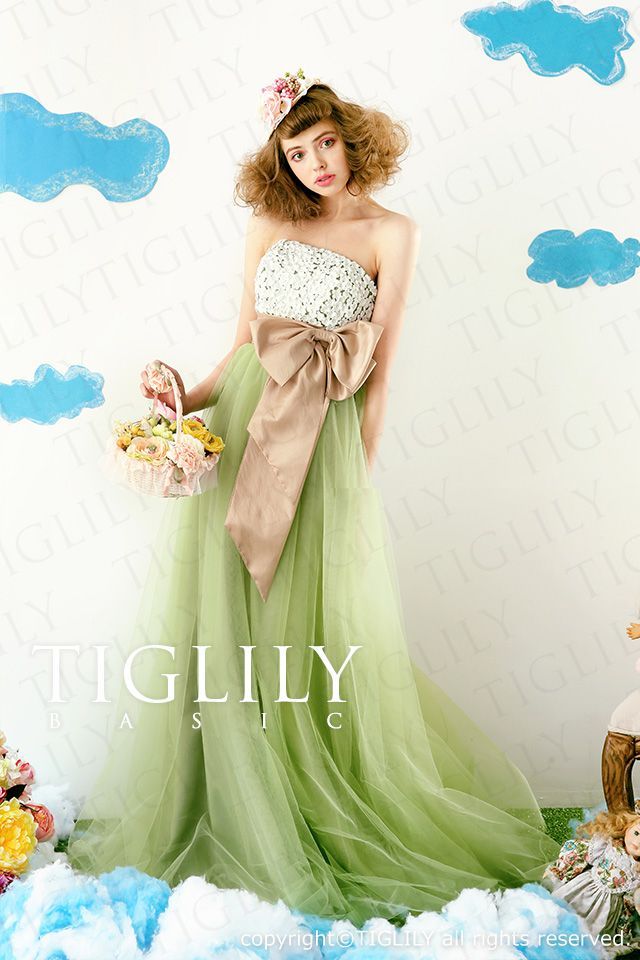 The Enchanting Princess: The Ultimate Cutest Colored Dresses "Tiguririi" Created by a Japanese Designer Couple ♡にて紹介している画像