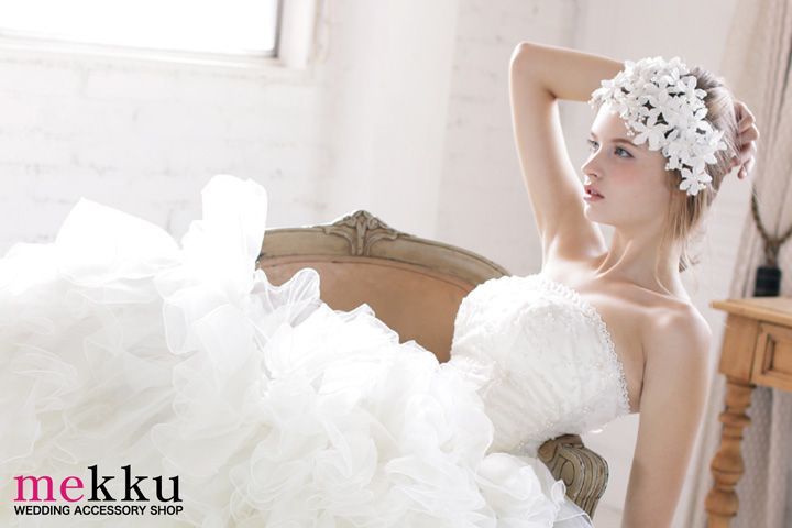 Elevate Your Bridal Look: Adorable Wedding Items from 'mekku' to Express Your Unique Style! ♡にて紹介している画像