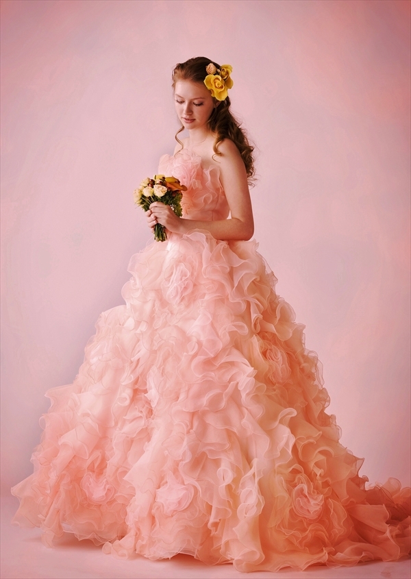 10 Charming Pink Colored Dresses to Tempt Your Girlish Heart ♡にて紹介している画像