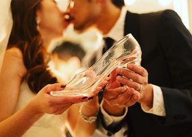 【指示書に入れたい、ロマンティックな前撮り写真のポーズ特集♡】これだけは絶対に撮っておきたい♩前撮りをカメラマンさんにお願いするなら、ポーズや構図を指定する〔指示書〕作りが肝心です＊