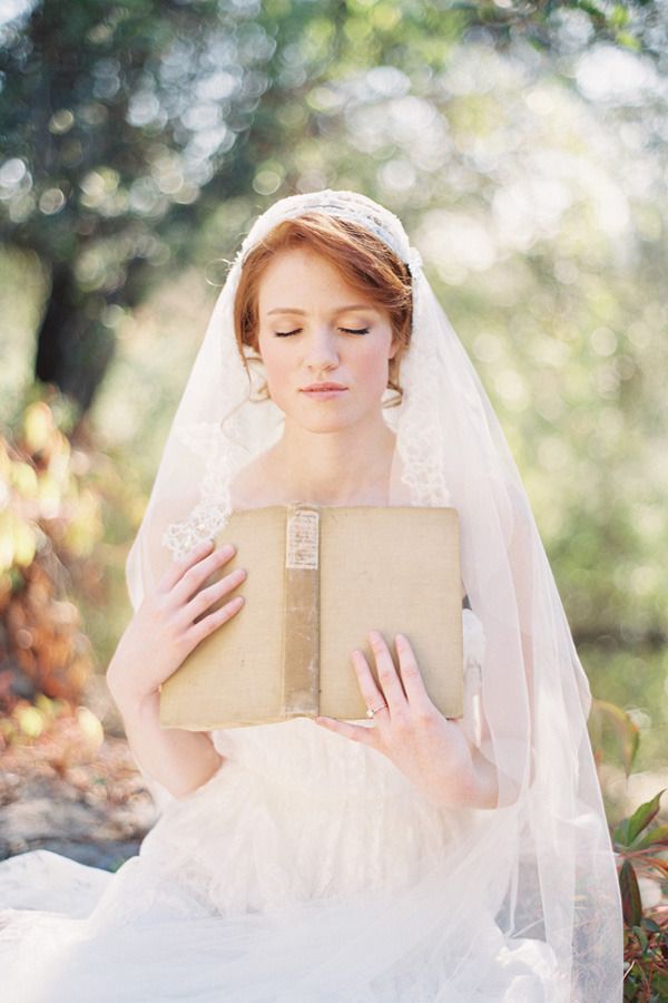 Vintage Romantic ♡ Becoming the Cutest Bride with a "Juliet Cap Veil"＊にて紹介している画像